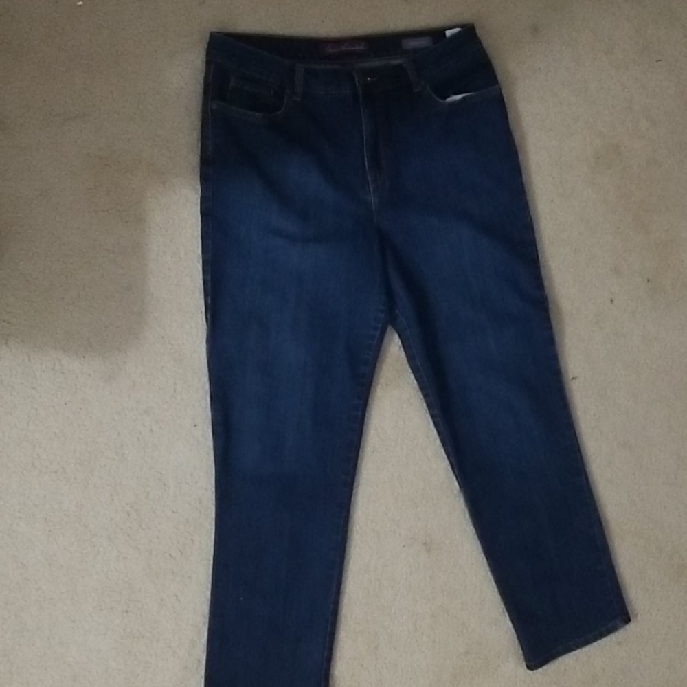 Gloria Vanderbilt Amanda Jeans